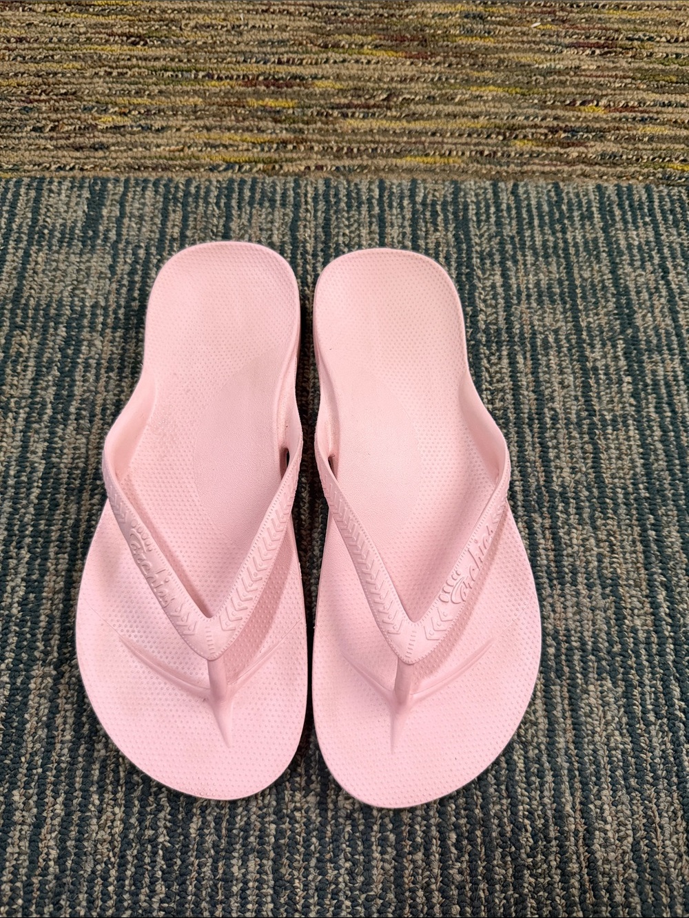 Archie’s pink flip flop sandal 9 - Picture 3 of 5